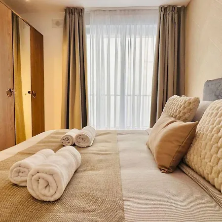 Appartamento Opulent 2 Bedroom Short Walk From The Waterfront Sliema